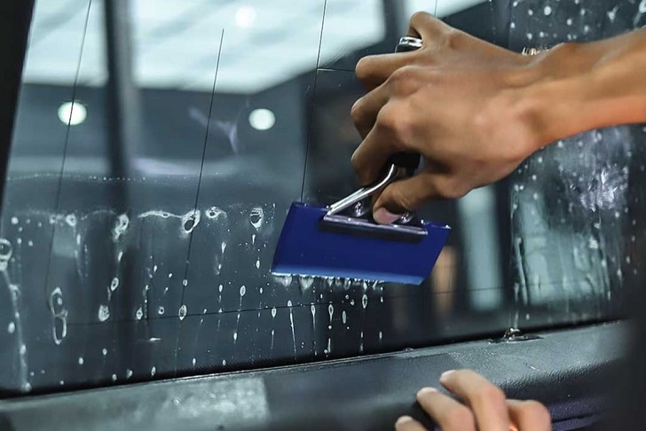 Everything you need to know about California tint law.